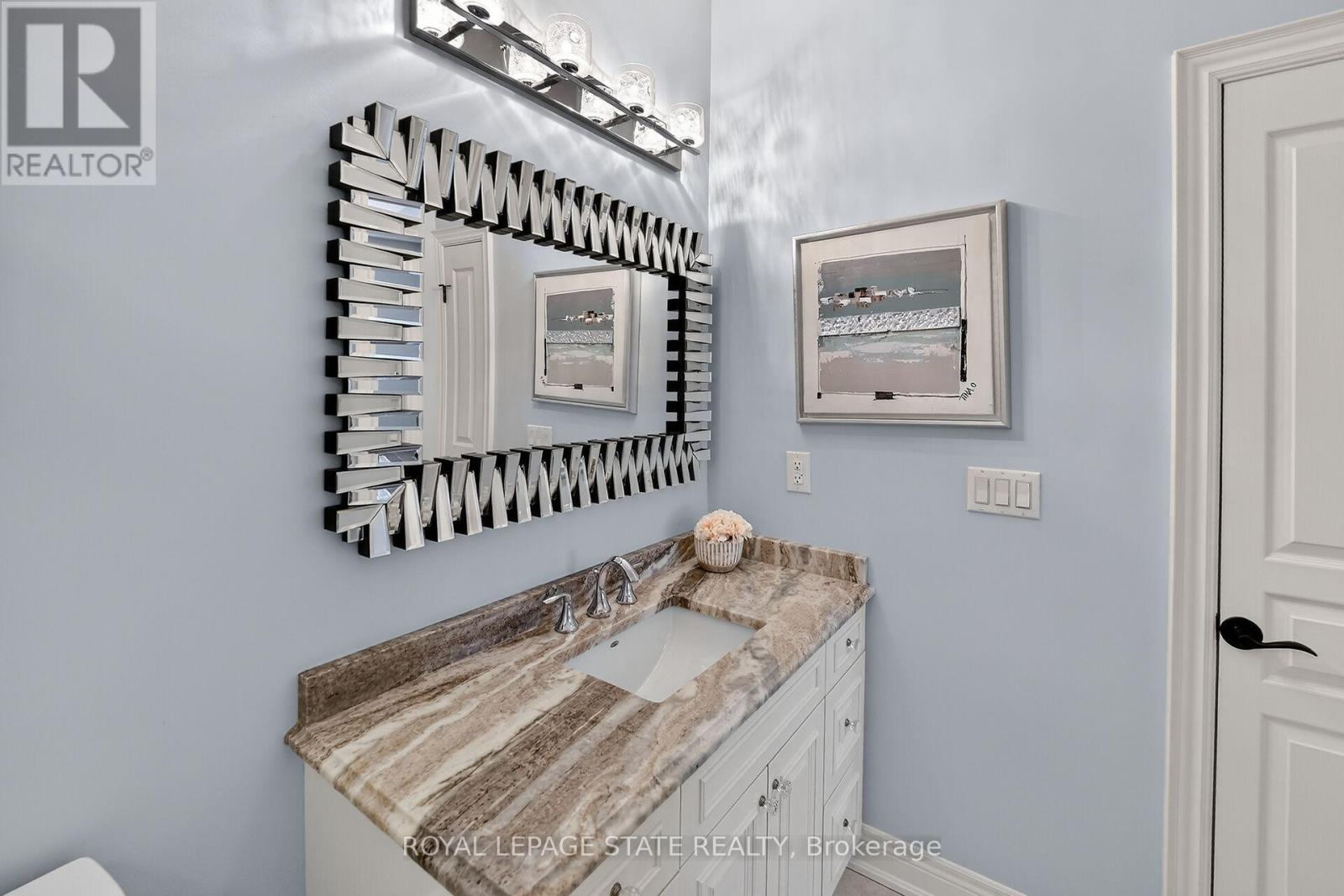 1 Cedar Drive, Niagara-On-The-Lake, Ontario  L0S 1J1 - Photo 26 - X12842640