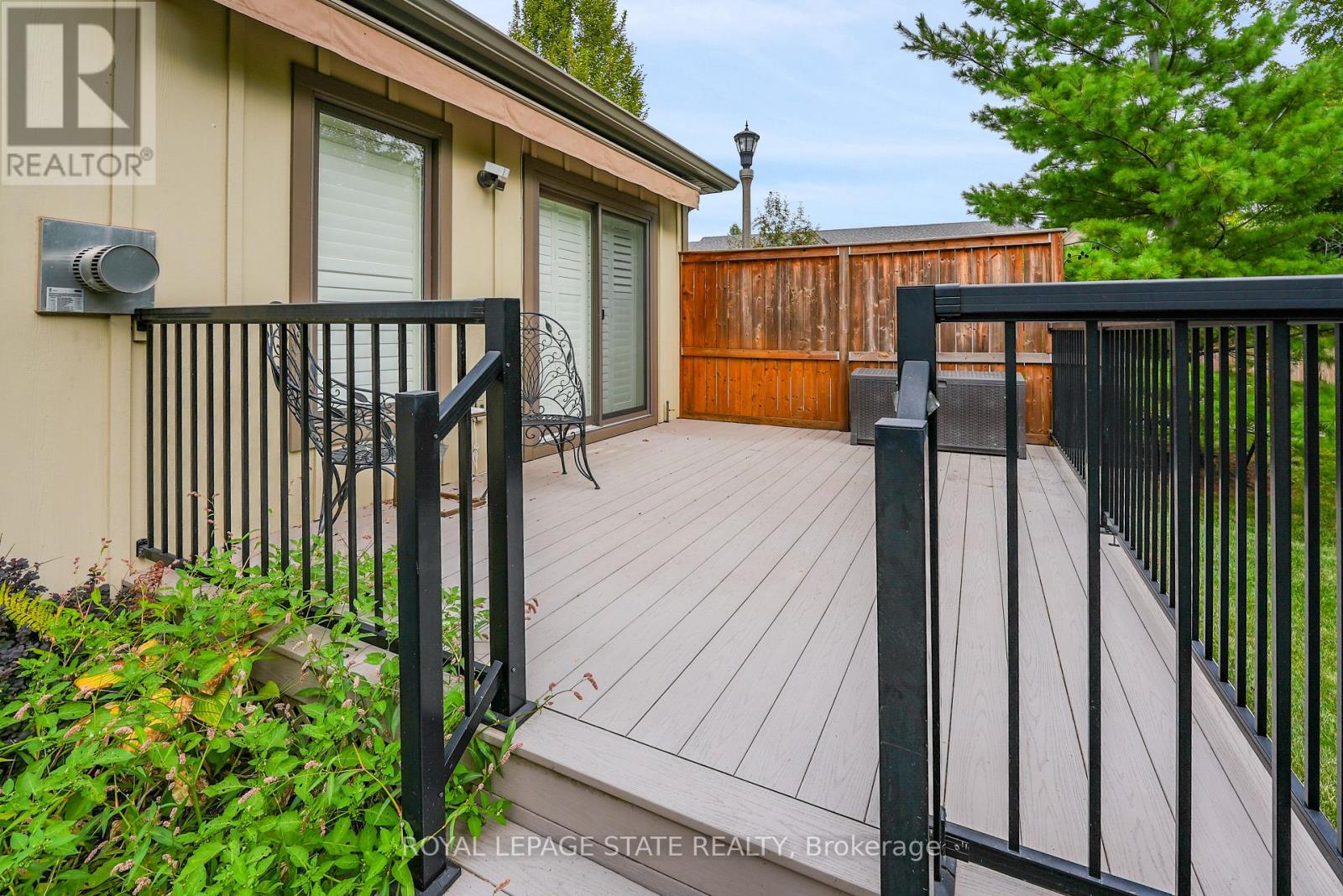 1 Cedar Drive, Niagara-On-The-Lake, Ontario  L0S 1J1 - Photo 6 - X12842640