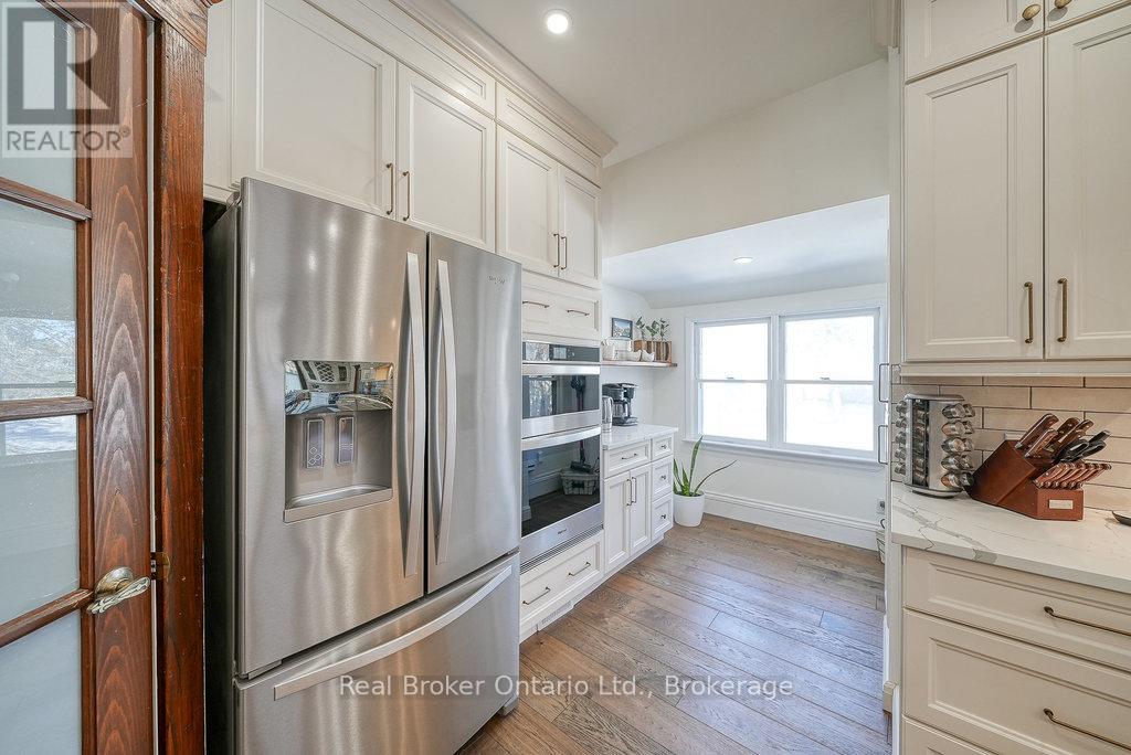 285 Ingersoll Avenue, Woodstock, Ontario  N4S 4W8 - Photo 17 - X12842714