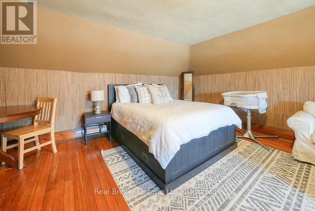 285 Ingersoll Avenue, Woodstock, Ontario  N4S 4W8 - Photo 29 - X12842714