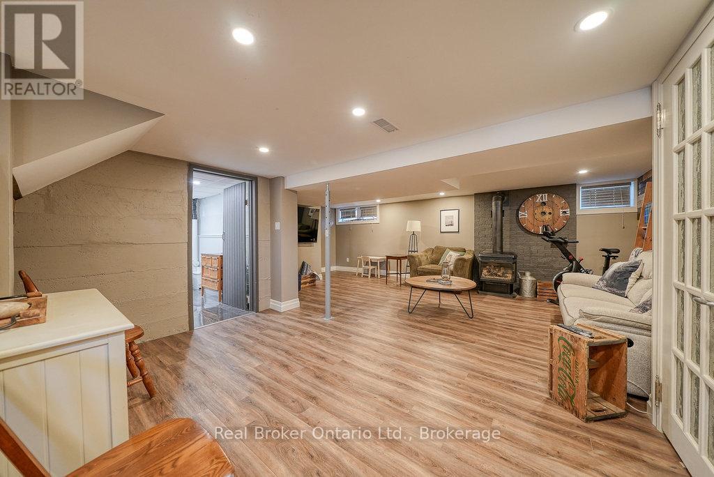 285 Ingersoll Avenue, Woodstock, Ontario  N4S 4W8 - Photo 31 - X12842714