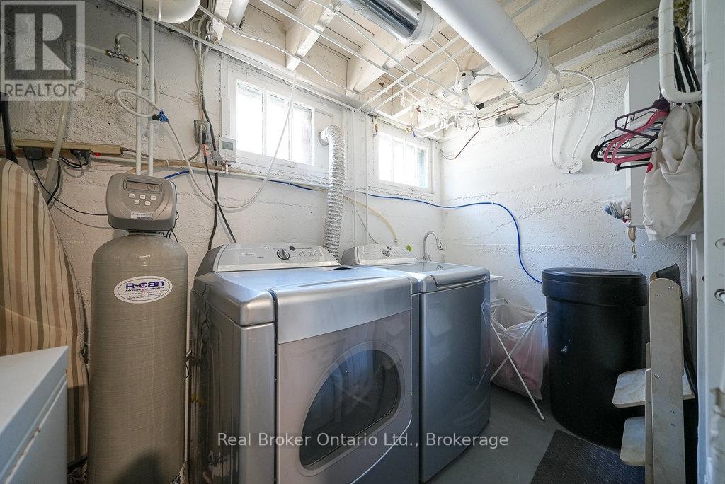 285 Ingersoll Avenue, Woodstock, Ontario  N4S 4W8 - Photo 36 - X12842714