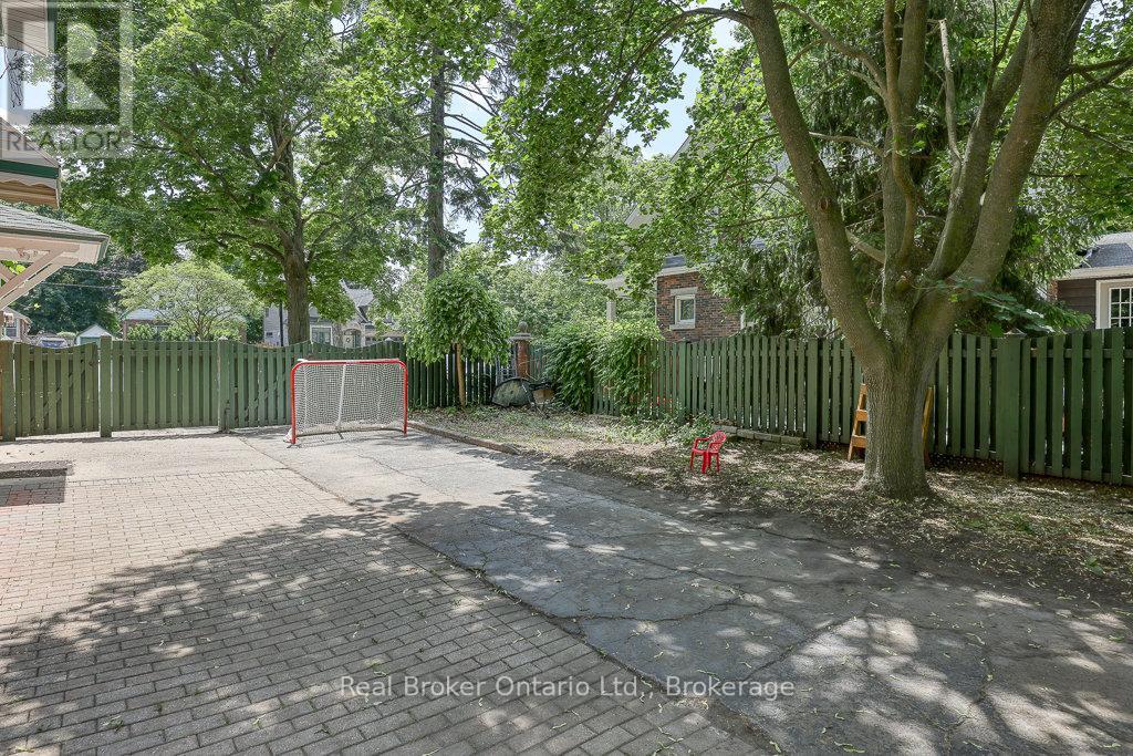 285 Ingersoll Avenue, Woodstock, Ontario  N4S 4W8 - Photo 39 - X12842714