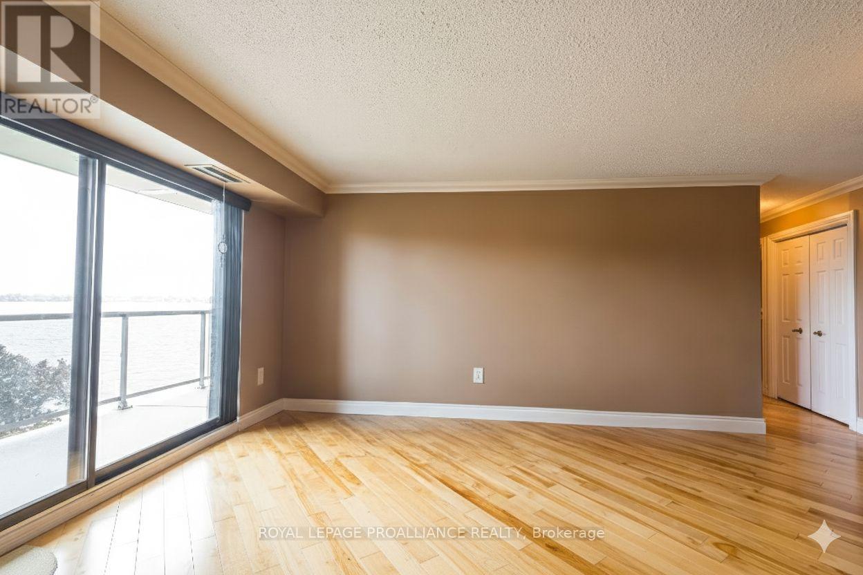 402 - 2 South Front Street, Belleville, Ontario  K8N 5K7 - Photo 13 - X12835866