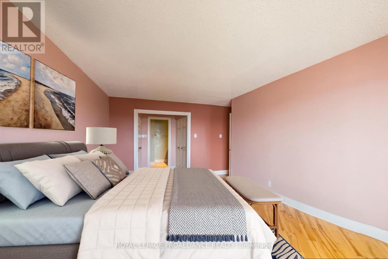 402 - 2 South Front Street, Belleville, Ontario  K8N 5K7 - Photo 18 - X12835866