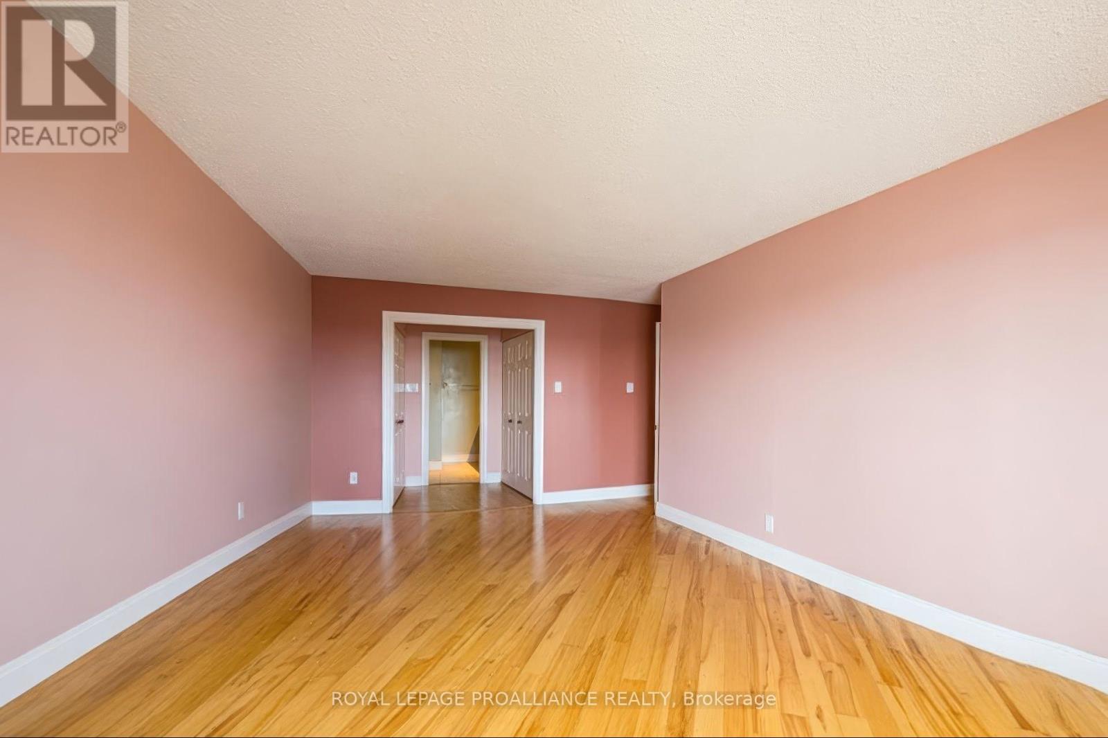 402 - 2 South Front Street, Belleville, Ontario  K8N 5K7 - Photo 19 - X12835866