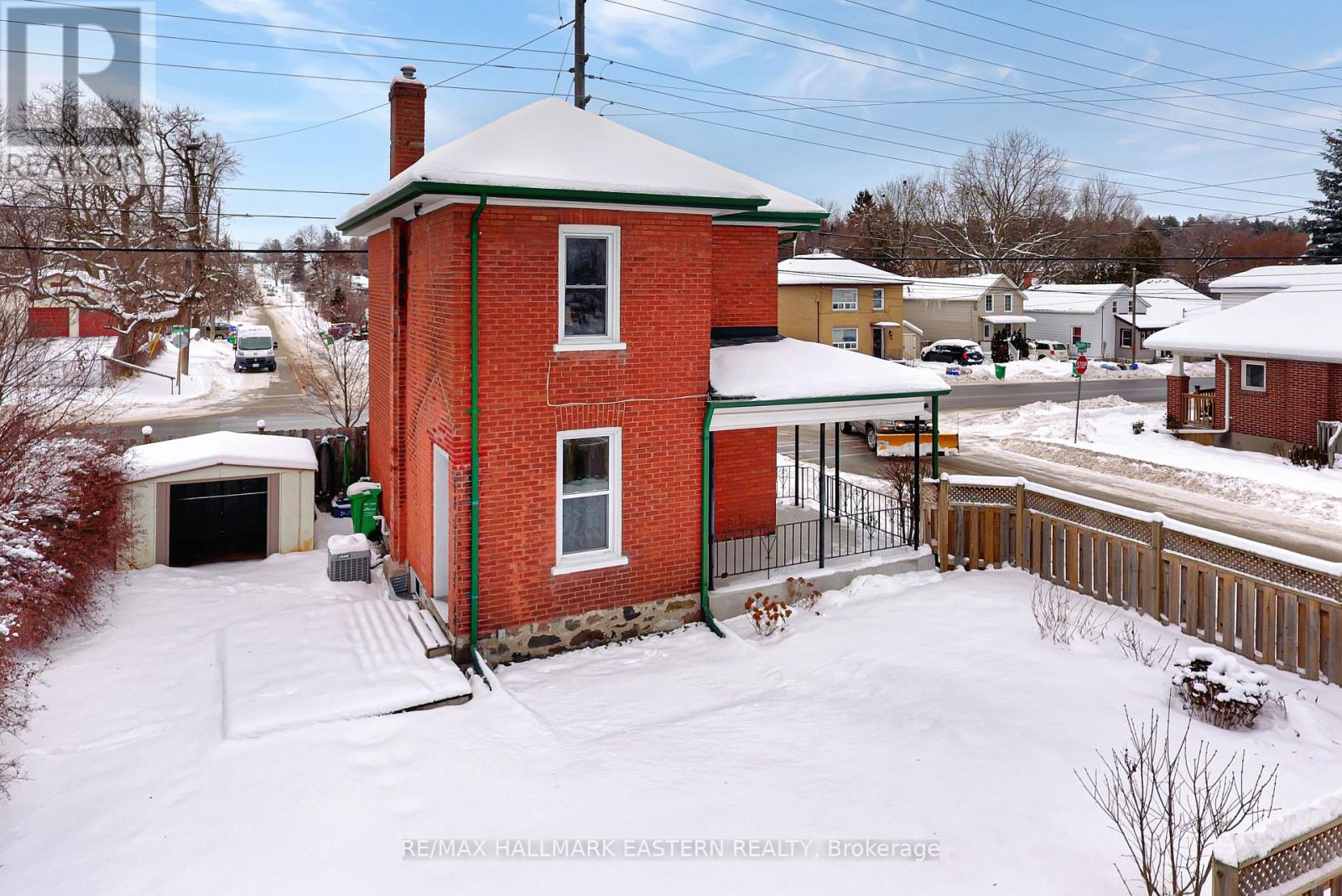 198 Hazlitt Street, Peterborough, Ontario  K9H 1L7 - Photo 1 - X12842712