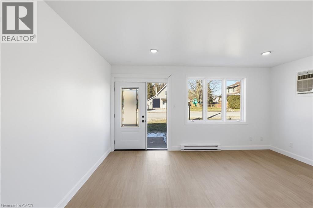 179 Mill Street, Parkhill, Ontario  N0M 2K0 - Photo 3 - 40809428