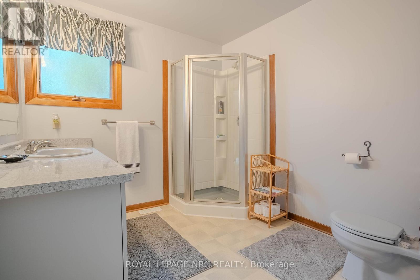 45 Ridgeway Road, Fort Erie, Ontario  L0S 1B0 - Photo 24 - X12841346