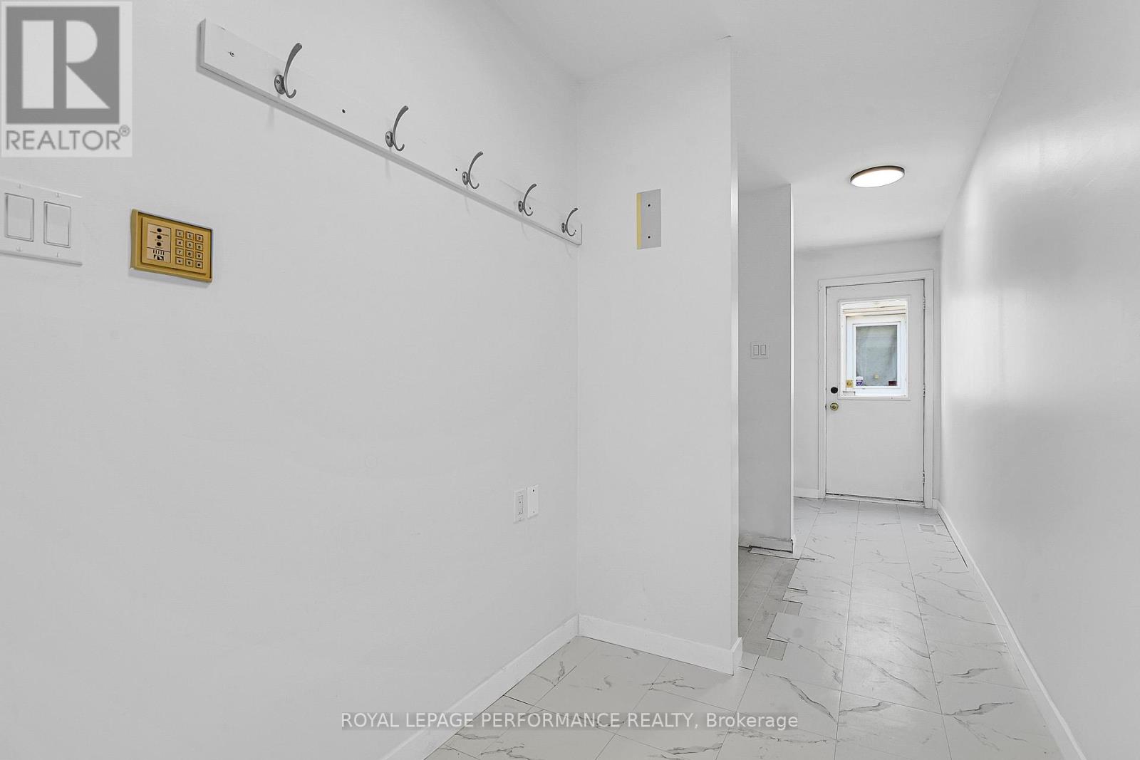 2722 Wyldewood Street, Ottawa, Ontario  K1T 2R9 - Photo 17 - X12842734