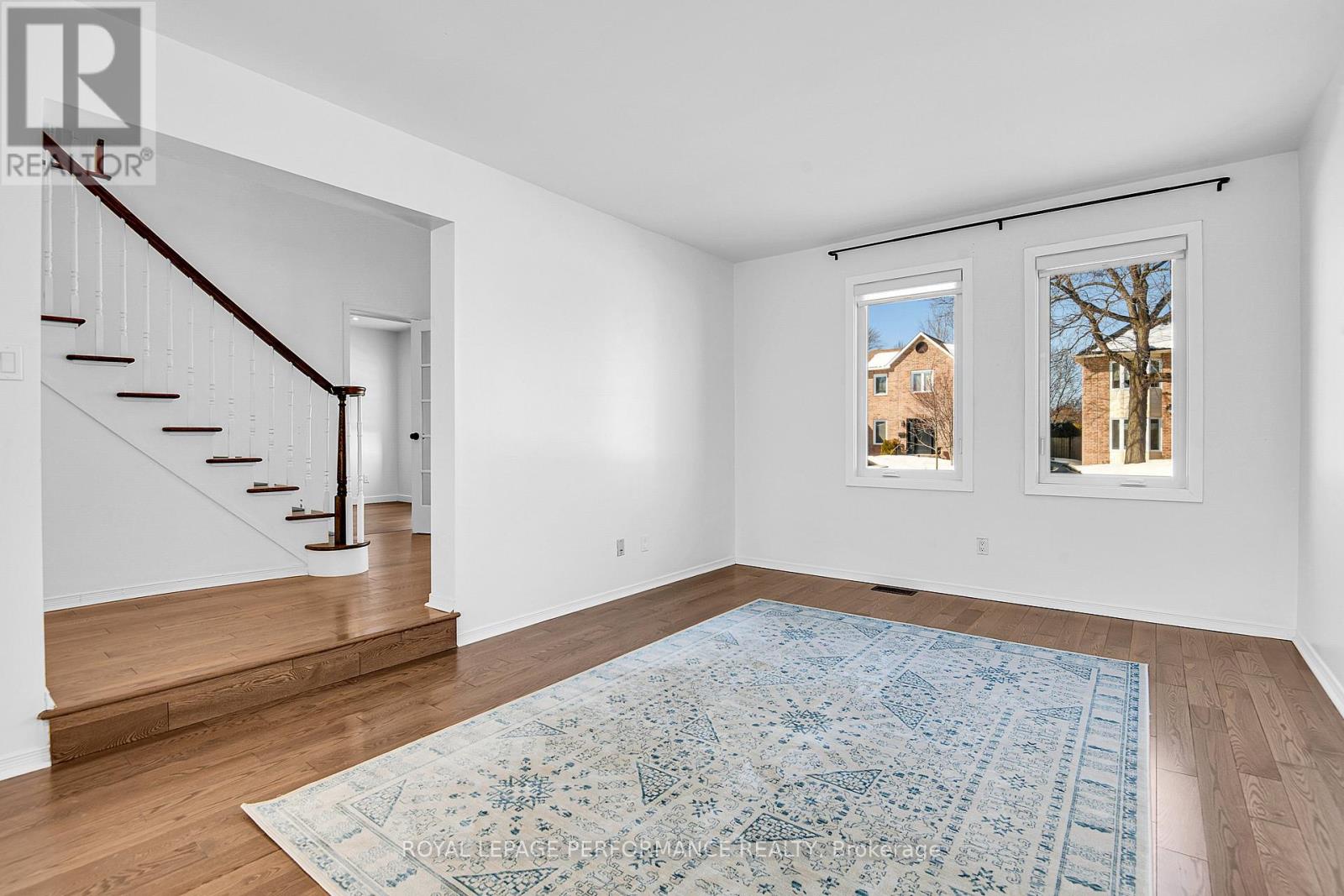 2722 Wyldewood Street, Ottawa, Ontario  K1T 2R9 - Photo 8 - X12842734