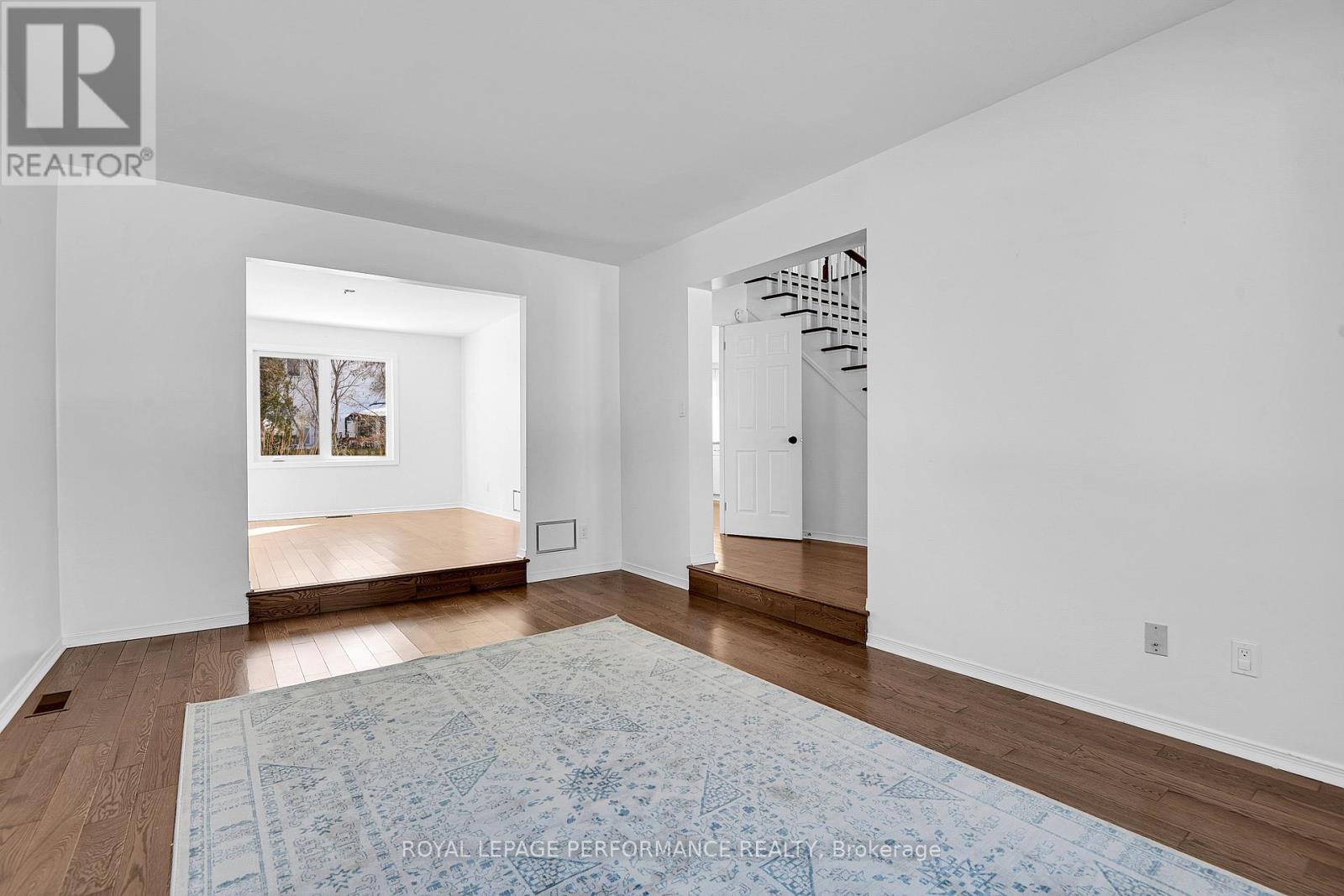 2722 Wyldewood Street, Ottawa, Ontario  K1T 2R9 - Photo 9 - X12842734