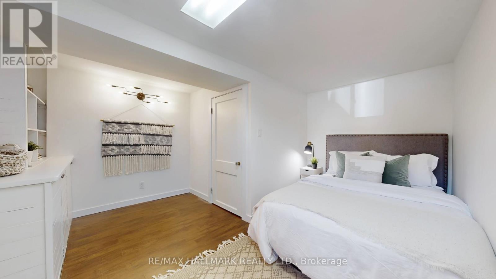 15a Myrtle Avenue, Toronto, Ontario  M4M 2A3 - Photo 23 - E12839324