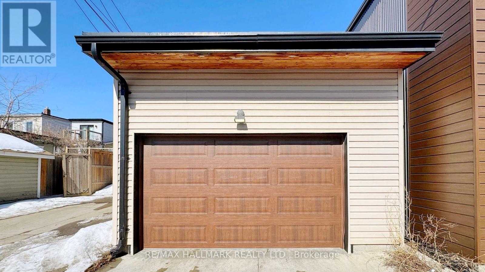 15a Myrtle Avenue, Toronto, Ontario  M4M 2A3 - Photo 37 - E12839324