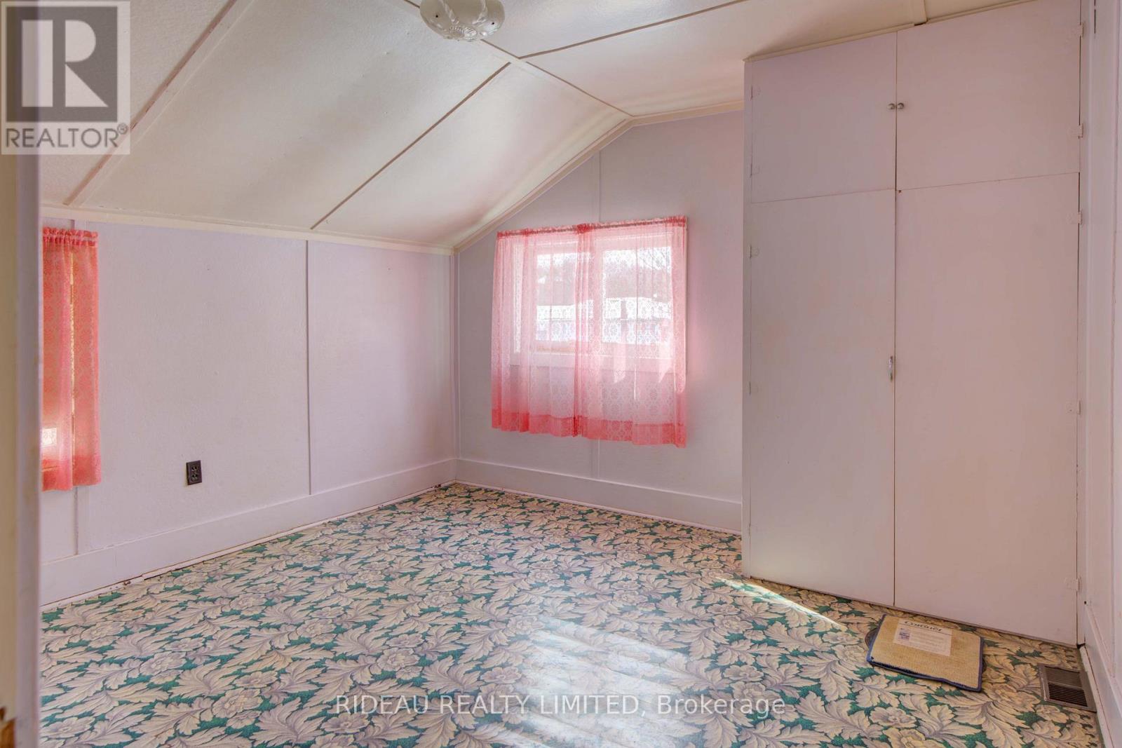 31 Colborne Street, Rideau Lakes, Ontario  K0G 1V0 - Photo 14 - X12842744