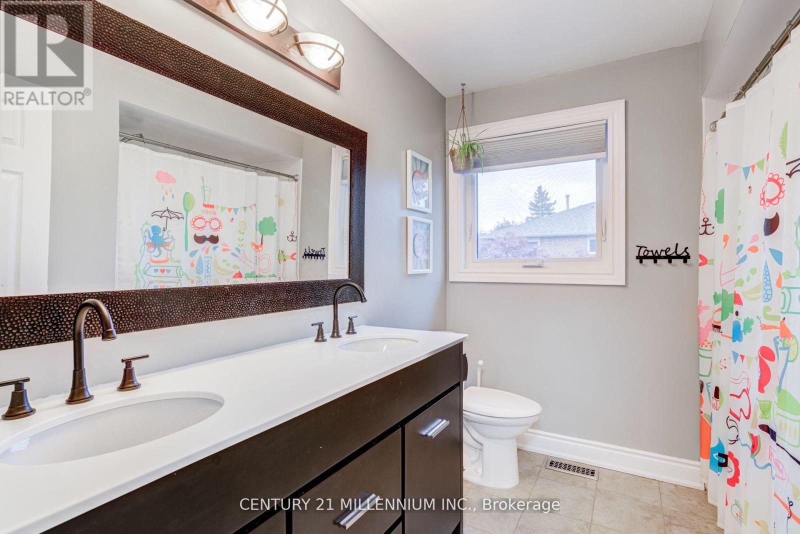 28 Bristol Avenue, Brampton, Ontario  L6X 2B3 - Photo 24 - W12839032