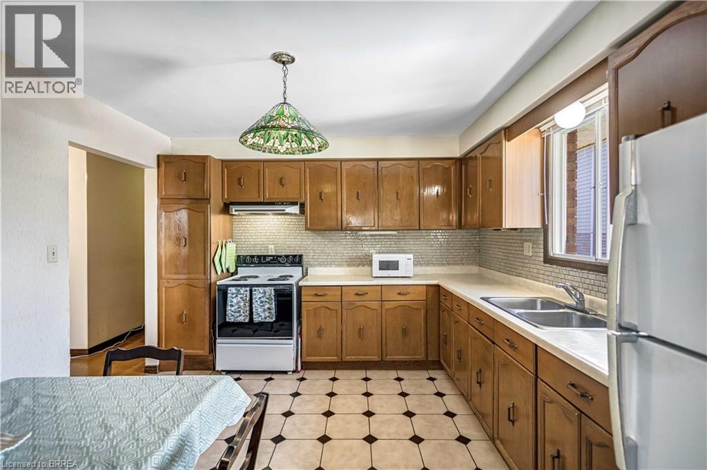 17 Majestic Court, Brantford, Ontario  N3P 1N2 - Photo 15 - 40806490