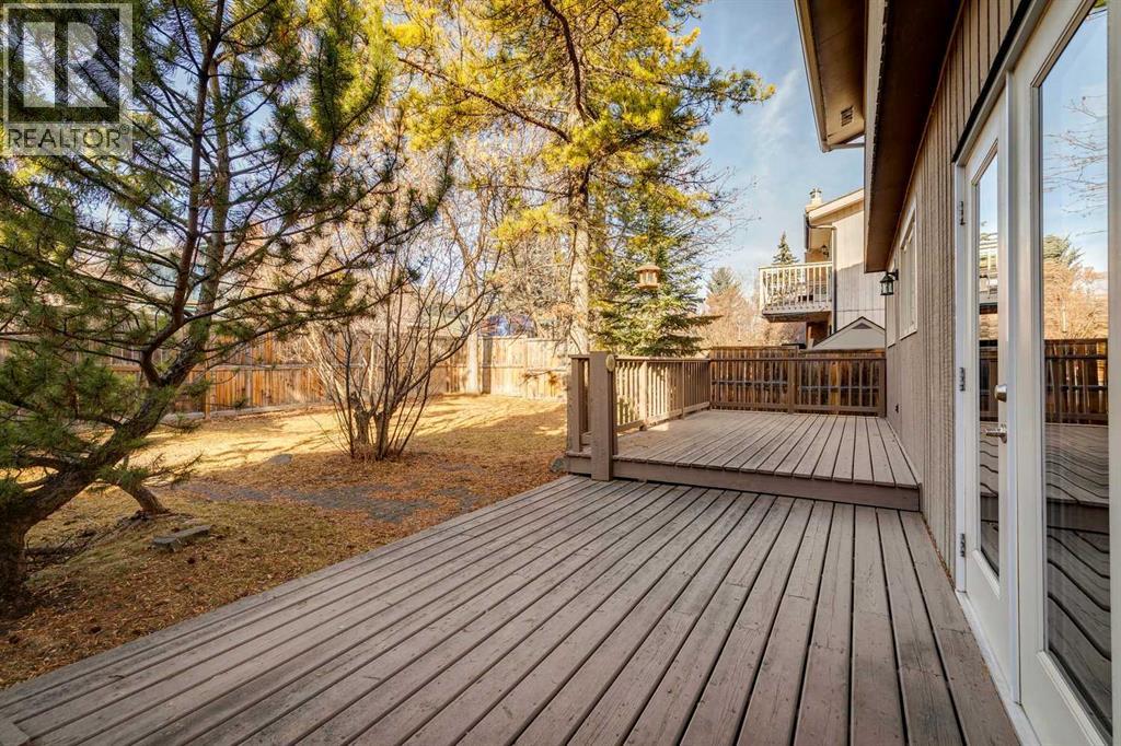 3335 Oakwood Drive Sw, Calgary, Alberta  T2V 4V6 - Photo 38 - A2277744