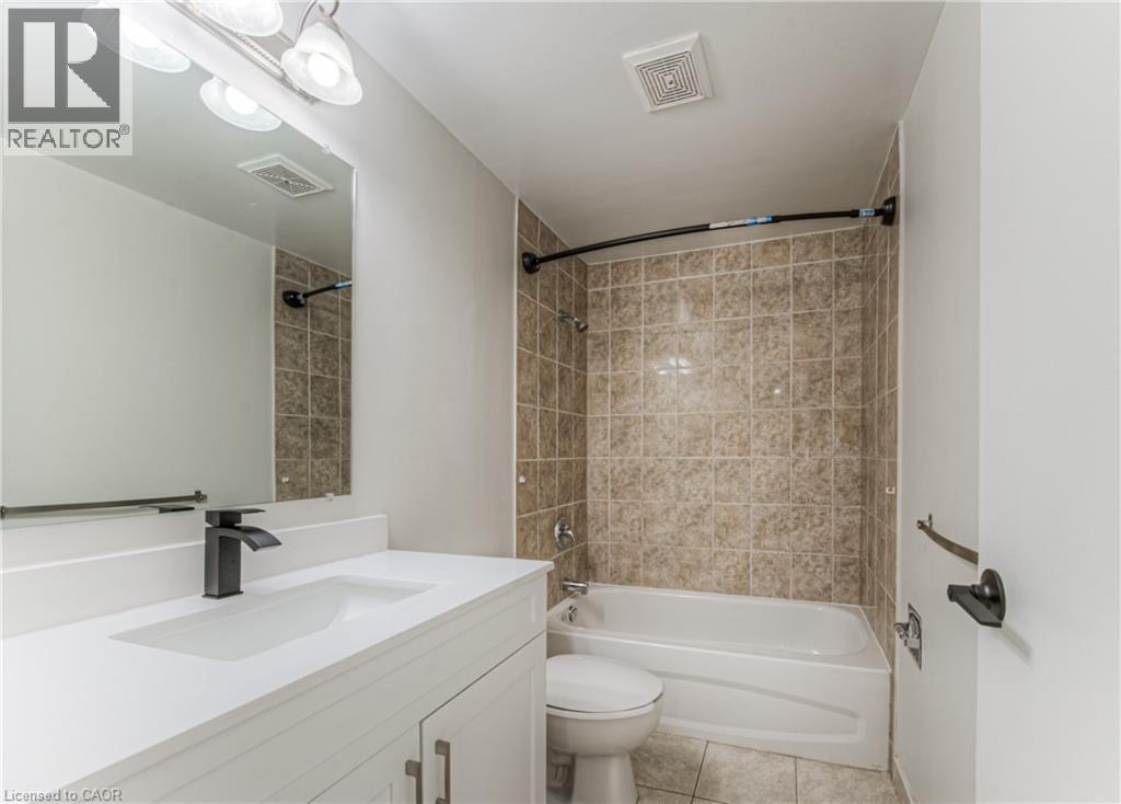 511 Strasburg Road Unit# 1, Kitchener, Ontario  N2E 1P1 - Photo 9 - 40809068