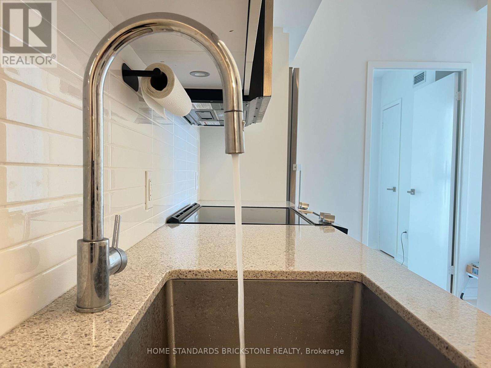 817 - 500 Wilson Avenue, Toronto, Ontario  M3H 0E5 - Photo 7 - C12842718