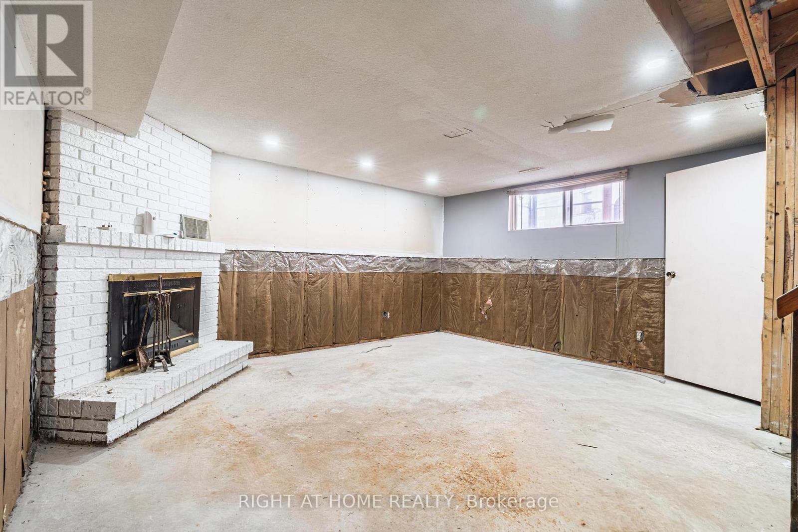 5 Simmons Boulevard, Brampton, Ontario  L6V 3V3 - Photo 14 - W12842746