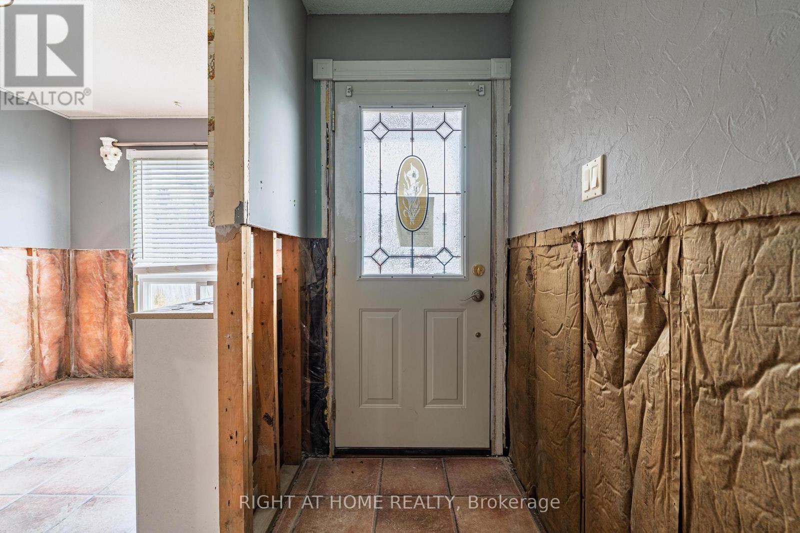 5 Simmons Boulevard, Brampton, Ontario  L6V 3V3 - Photo 2 - W12842746