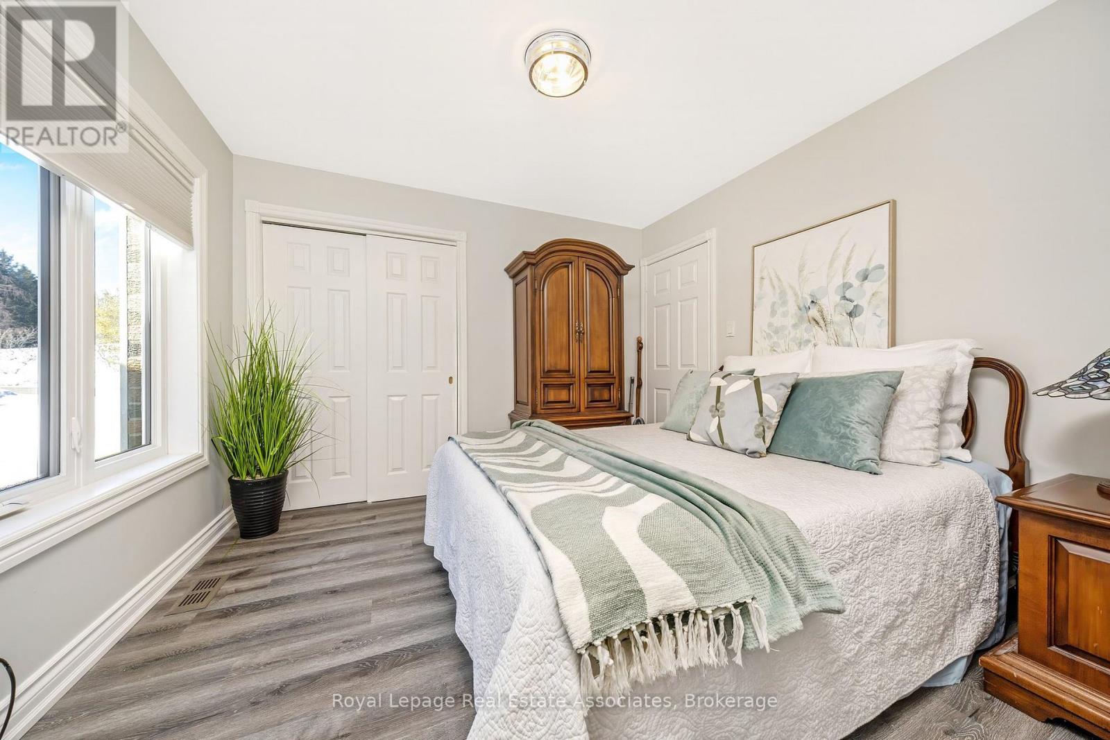 10 Kildare Drive, Erin, Ontario  N0B 1T0 - Photo 22 - X12842706