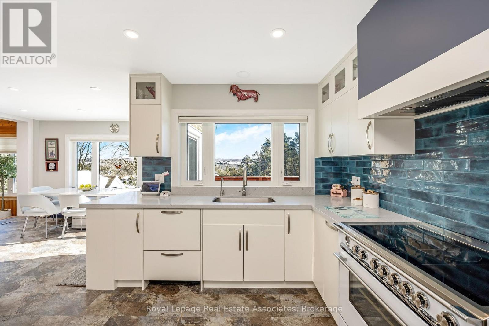 10 Kildare Drive, Erin, Ontario  N0B 1T0 - Photo 6 - X12842706