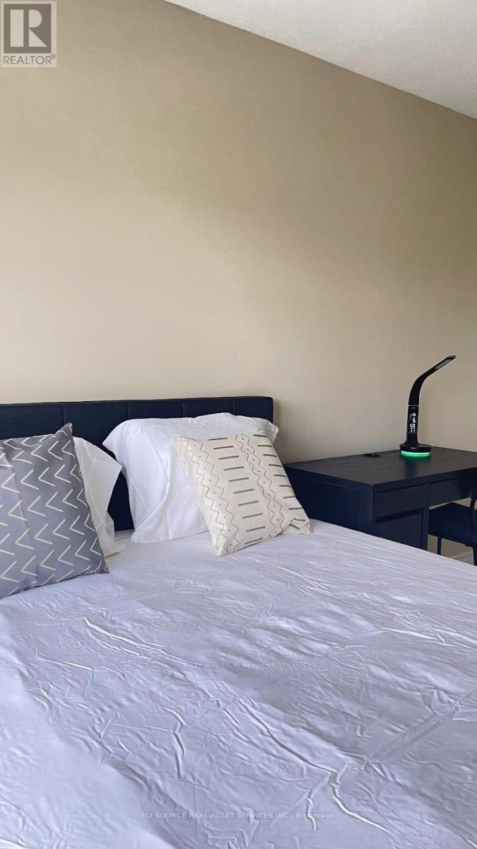 27 Torbec Avenue, Ottawa, Ontario  K2T 0B6 - Photo 24 - X12842722