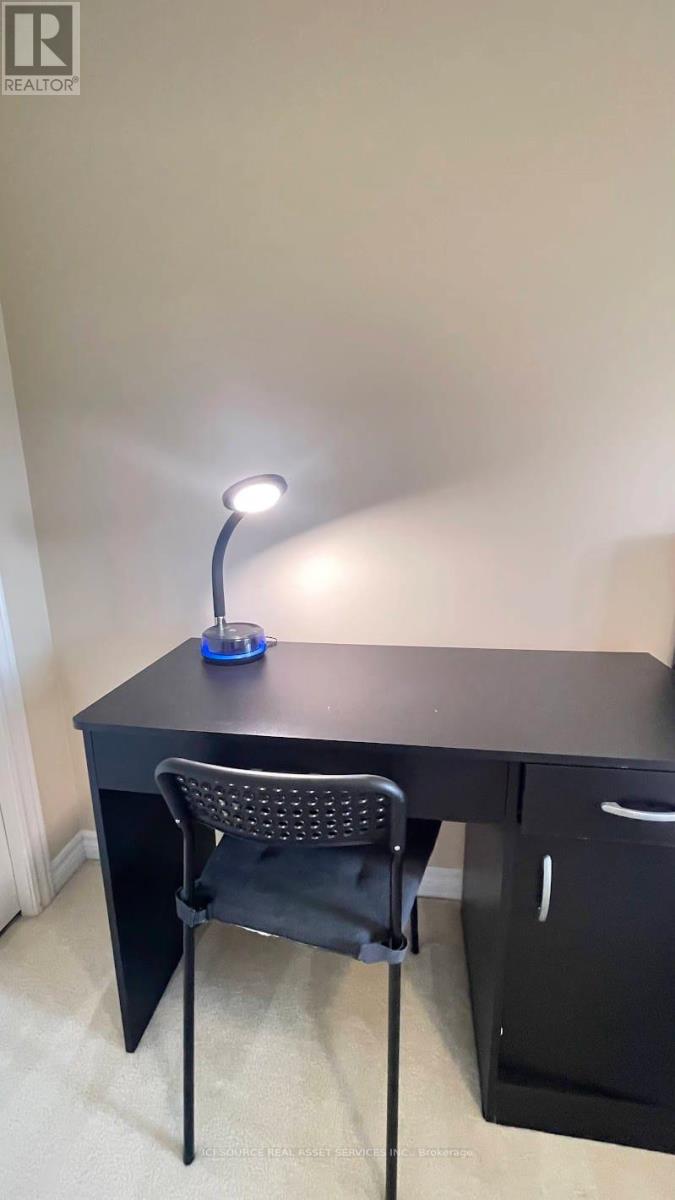 27 Torbec Avenue, Ottawa, Ontario  K2T 0B6 - Photo 8 - X12842722