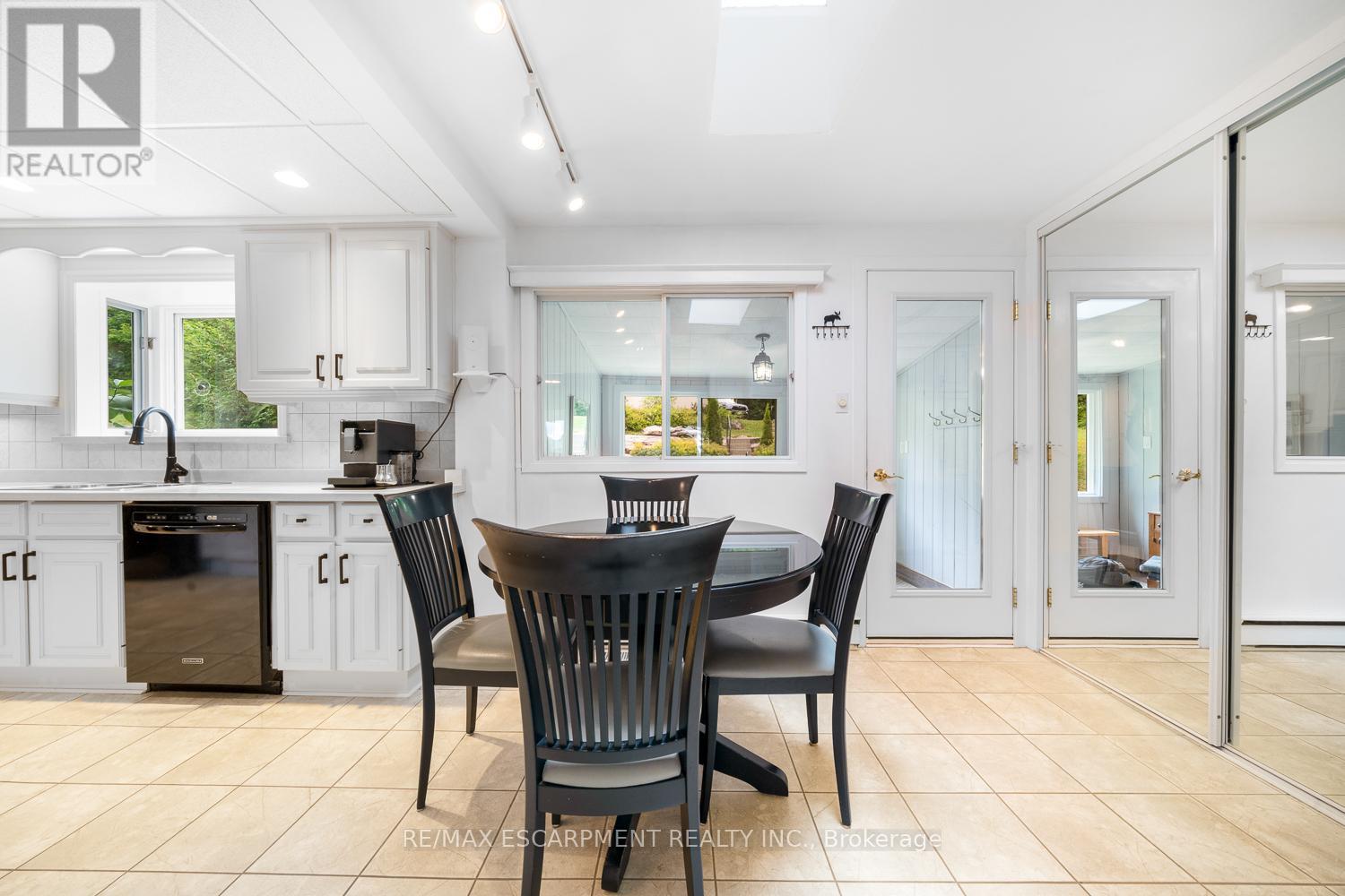 32 10th Concession Road, Seguin, Ontario  P2A 2W8 - Photo 14 - X12842726