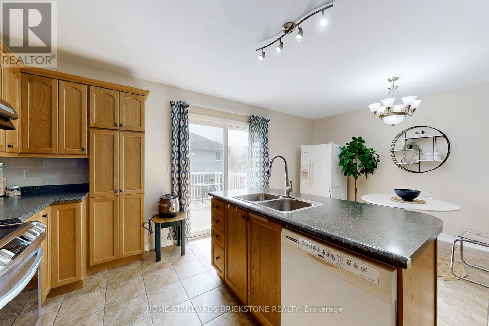 412 Autumn Crescent, Welland, Ontario  L3C 7J9 - Photo 12 - X12842738