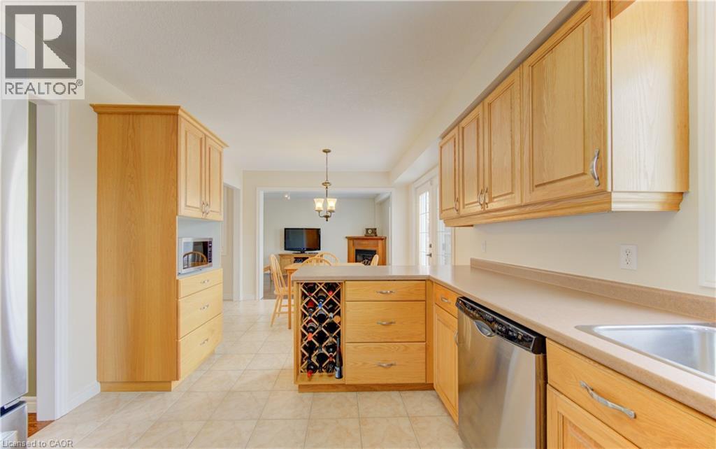 168 Bridgewater Crescent, Waterloo, Ontario N2M 2T3 - Photo 17 - 40808486