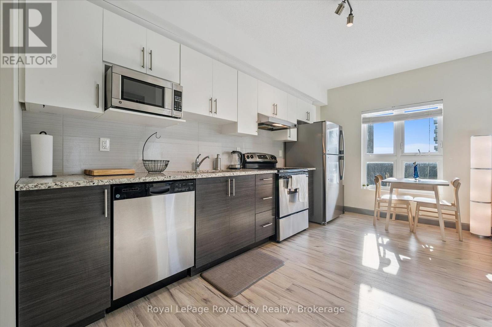 186 - 258a Sunview Street, Waterloo, Ontario  N2L 0H6 - Photo 11 - X12842890