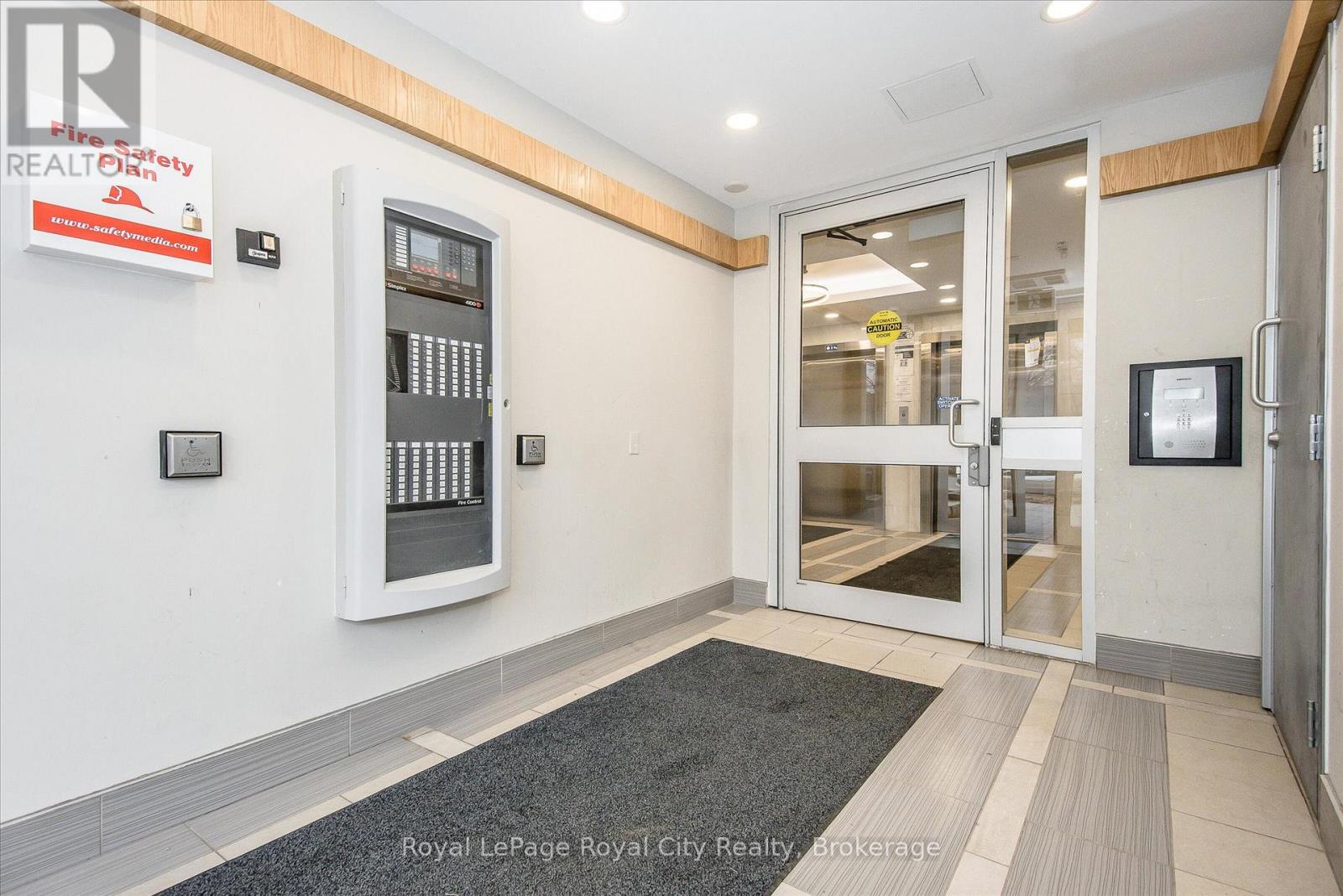 186 - 258a Sunview Street, Waterloo, Ontario  N2L 0H6 - Photo 21 - X12842890