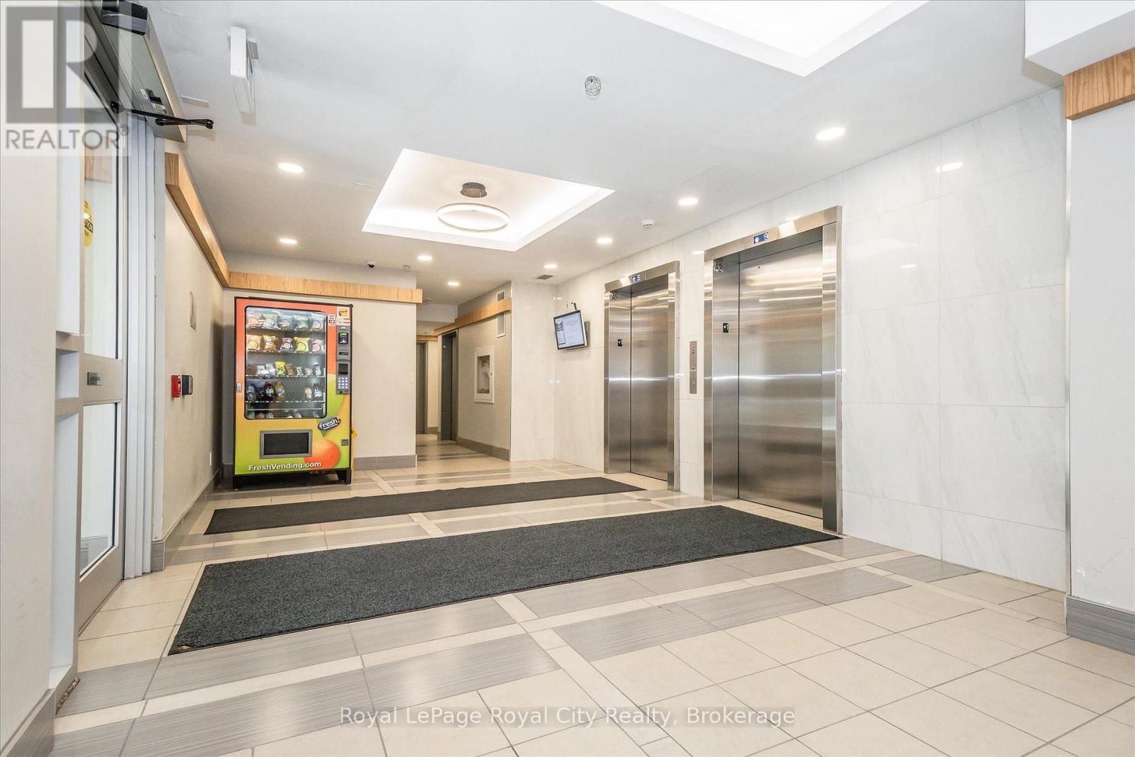 186 - 258a Sunview Street, Waterloo, Ontario  N2L 0H6 - Photo 22 - X12842890