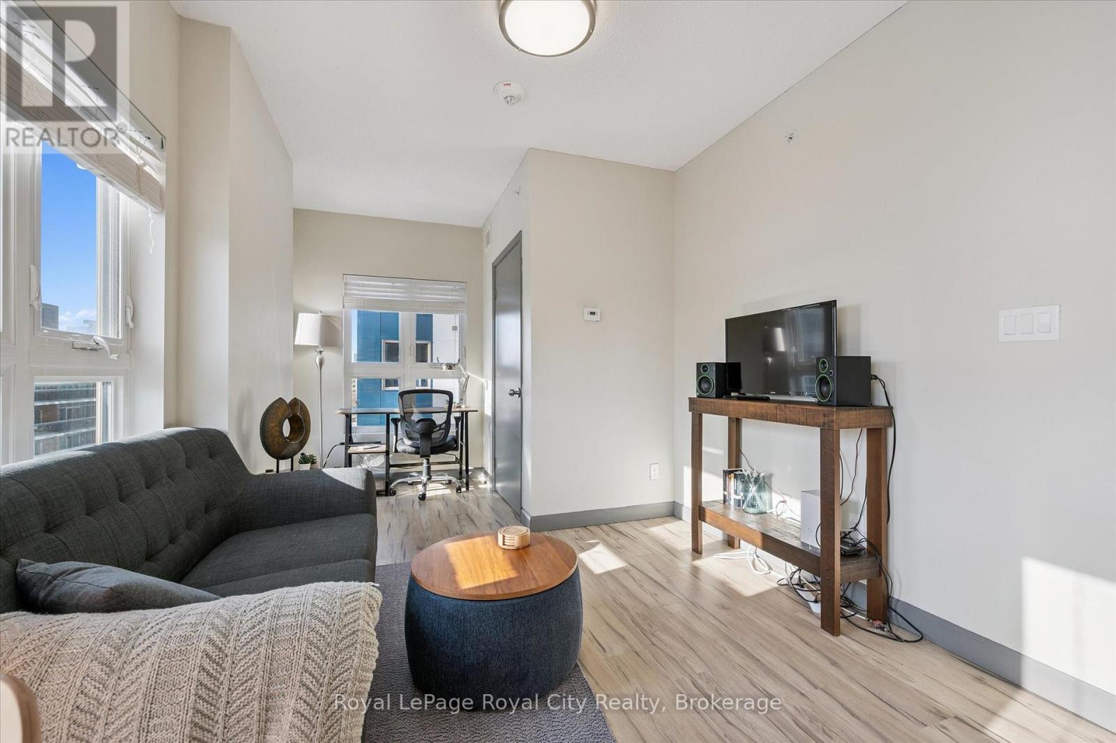 186 - 258a Sunview Street, Waterloo, Ontario  N2L 0H6 - Photo 7 - X12842890