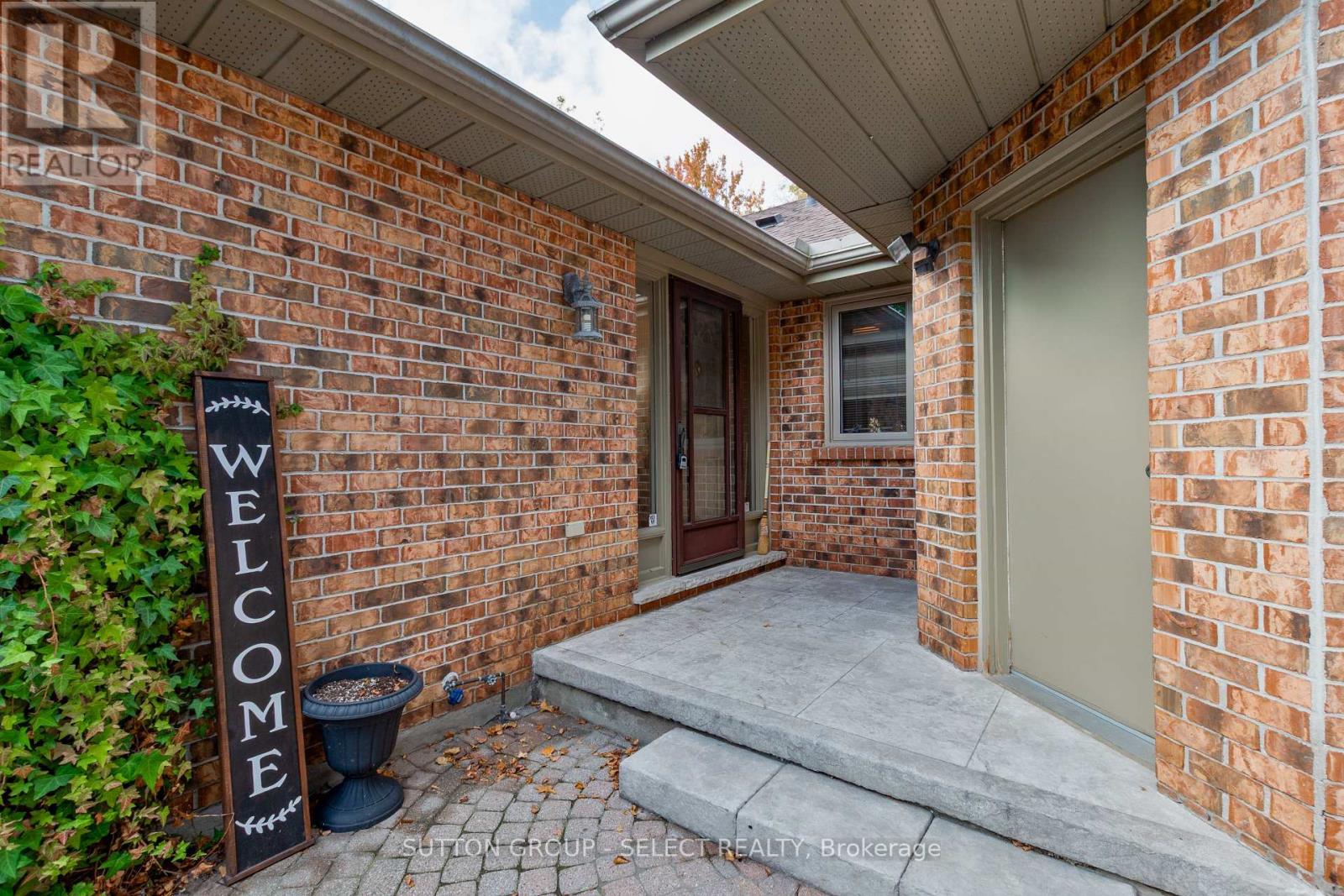 37 - 1443 Commissioners Road W, London South, Ontario  N6K 1E2 - Photo 4 - X12842770