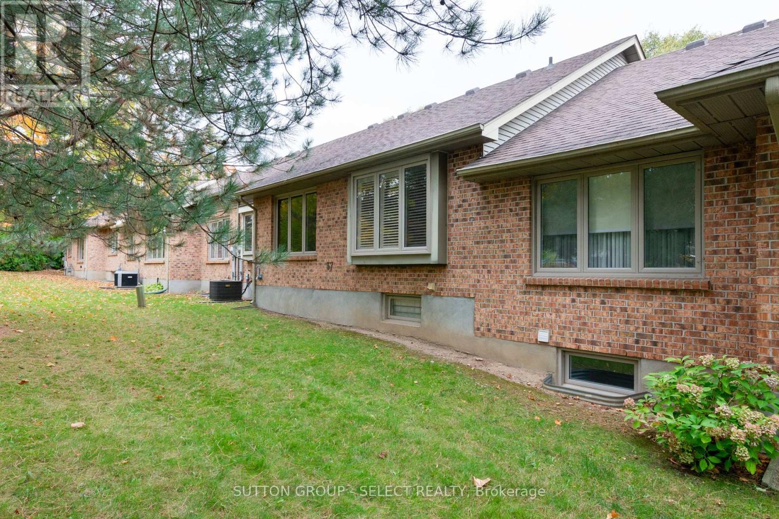 37 - 1443 Commissioners Road W, London South, Ontario  N6K 1E2 - Photo 42 - X12842770