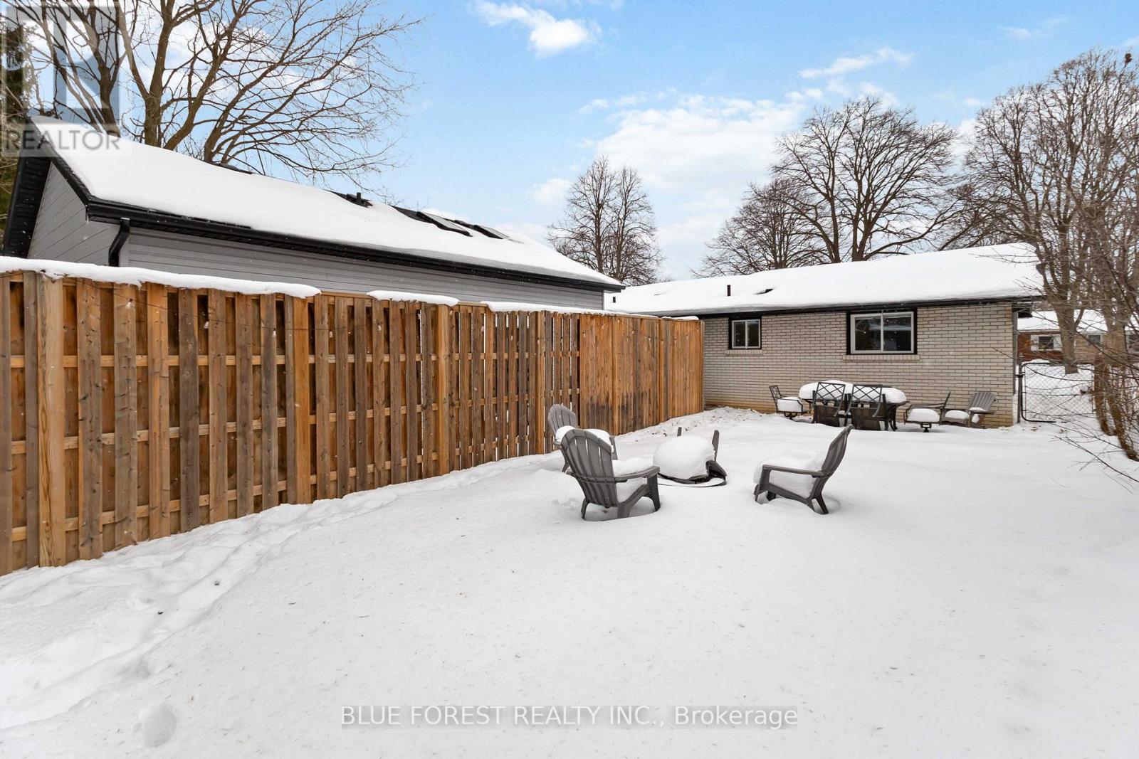 43 Southwood Crescent, London South, Ontario  N6J 1S8 - Photo 24 - X12842800