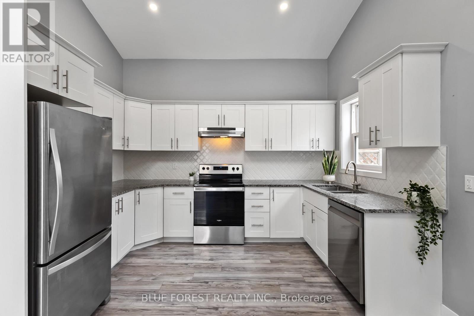 43 Southwood Crescent, London South, Ontario  N6J 1S8 - Photo 31 - X12842800