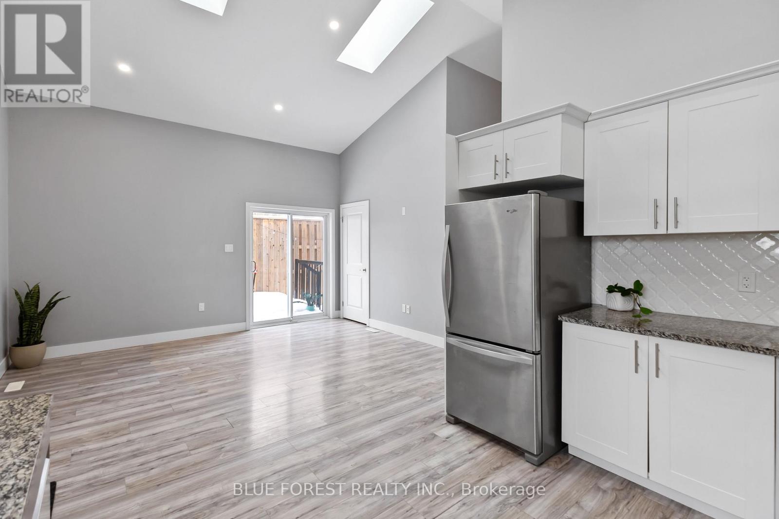 43 Southwood Crescent, London South, Ontario  N6J 1S8 - Photo 33 - X12842800