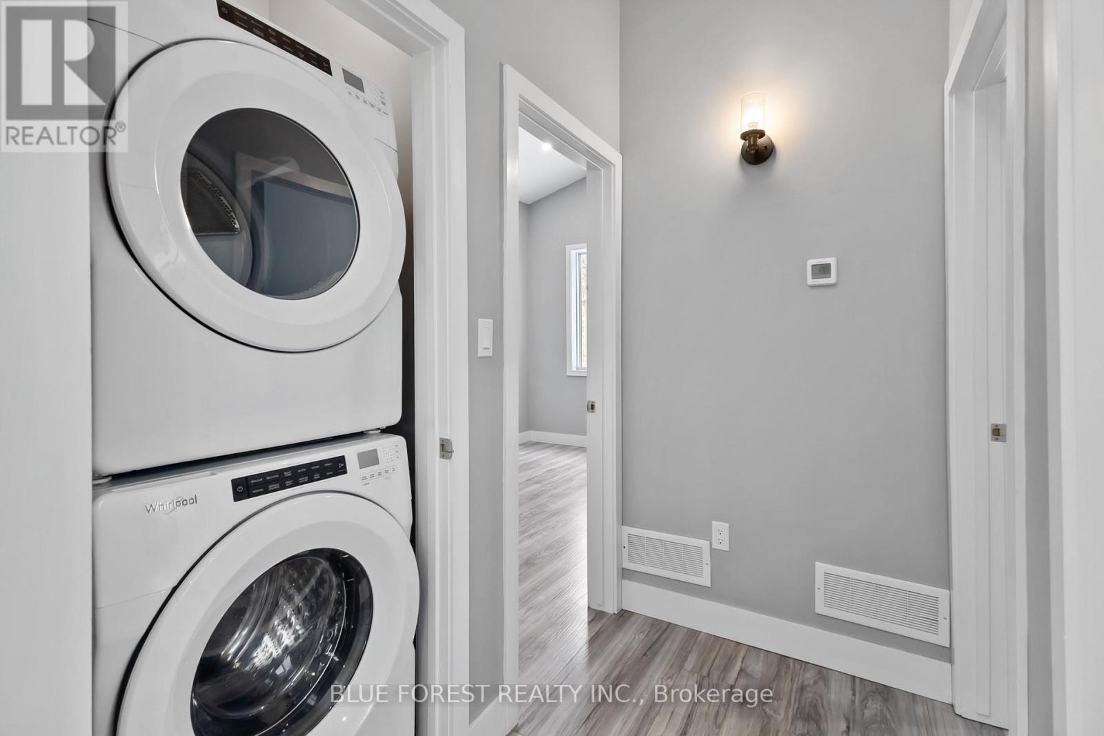 43 Southwood Crescent, London South, Ontario  N6J 1S8 - Photo 40 - X12842800