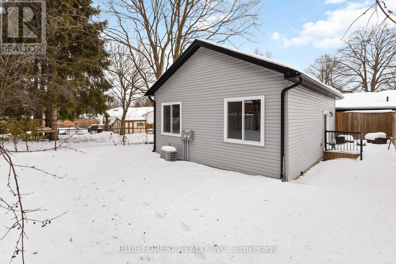 43 Southwood Crescent, London South, Ontario  N6J 1S8 - Photo 44 - X12842800