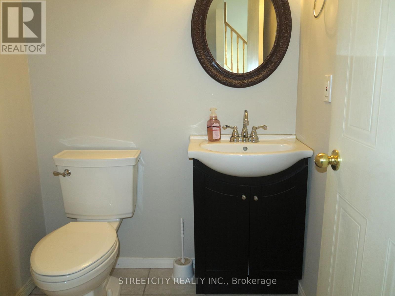 730 Silversmith Street, London North, Ontario  N6H 5R7 - Photo 10 - X12842934