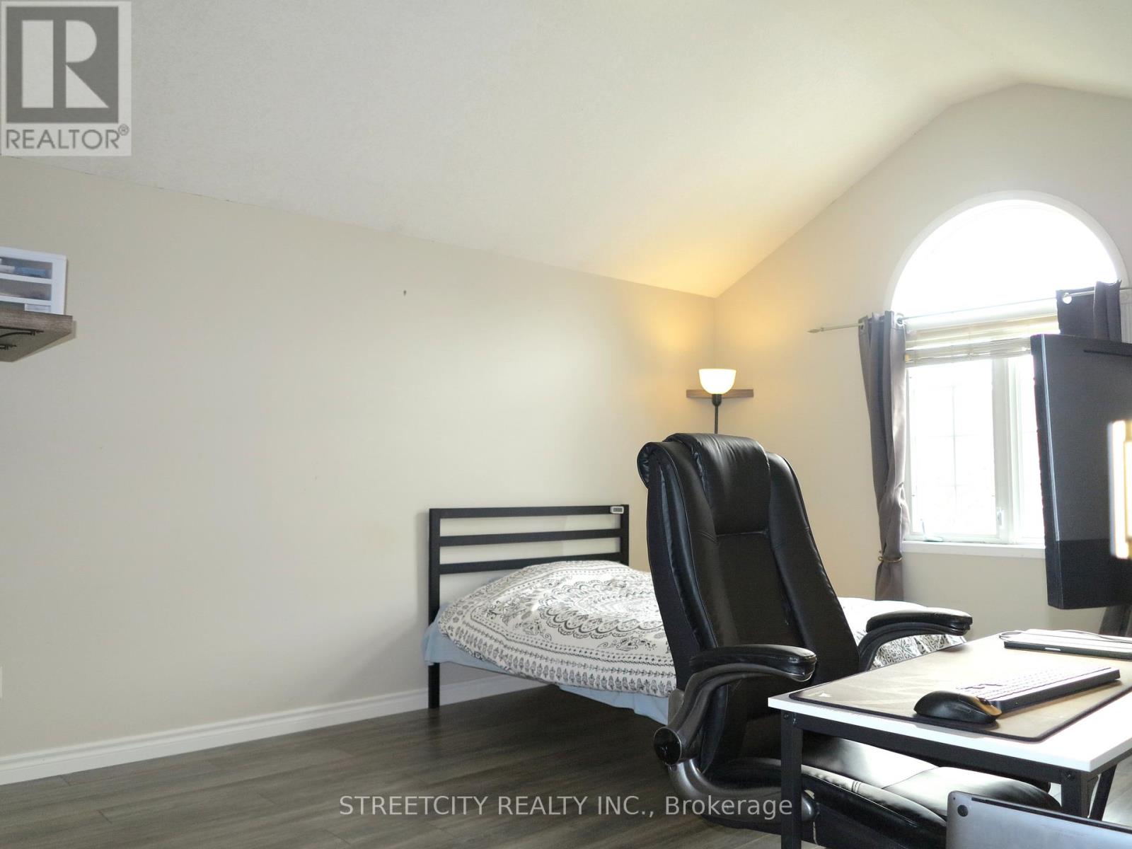 730 Silversmith Street, London North, Ontario  N6H 5R7 - Photo 11 - X12842934