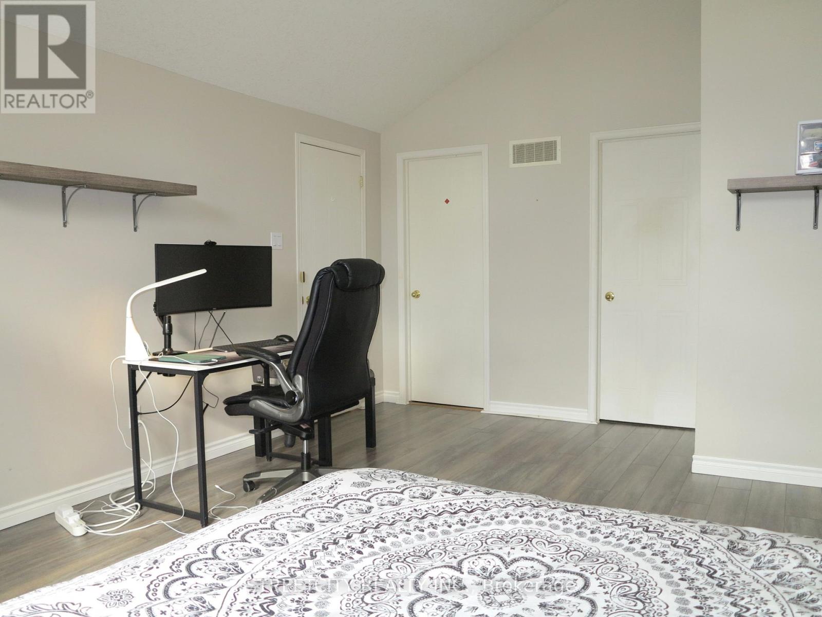 730 Silversmith Street, London North, Ontario  N6H 5R7 - Photo 13 - X12842934