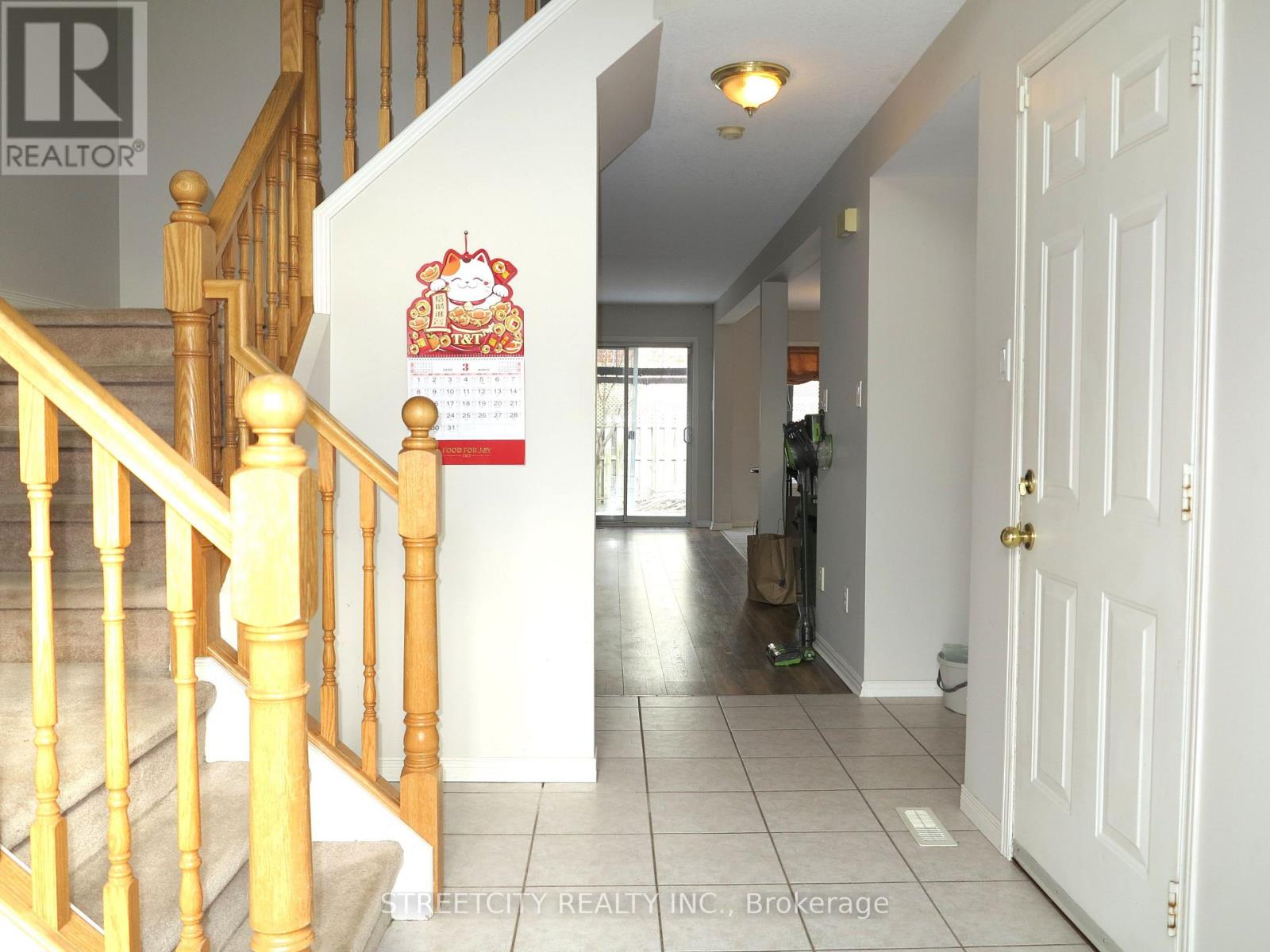 730 Silversmith Street, London North, Ontario  N6H 5R7 - Photo 2 - X12842934