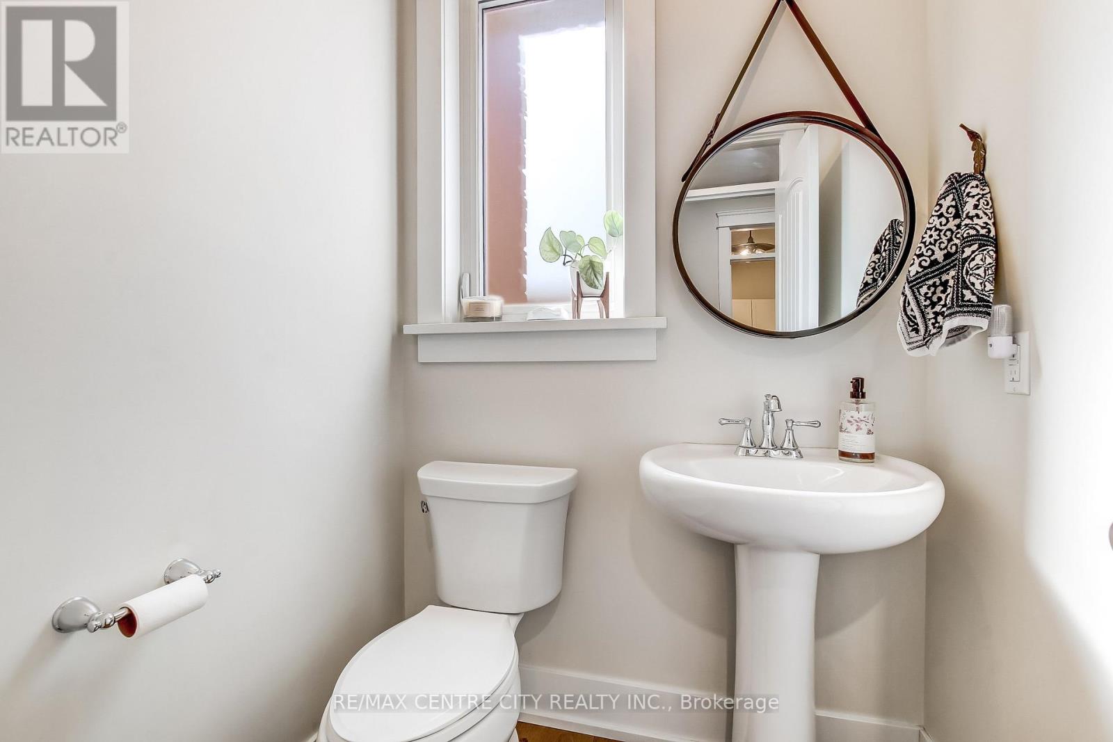 2200 Springridge Drive, London North, Ontario  N5X 0M3 - Photo 6 - X12842940