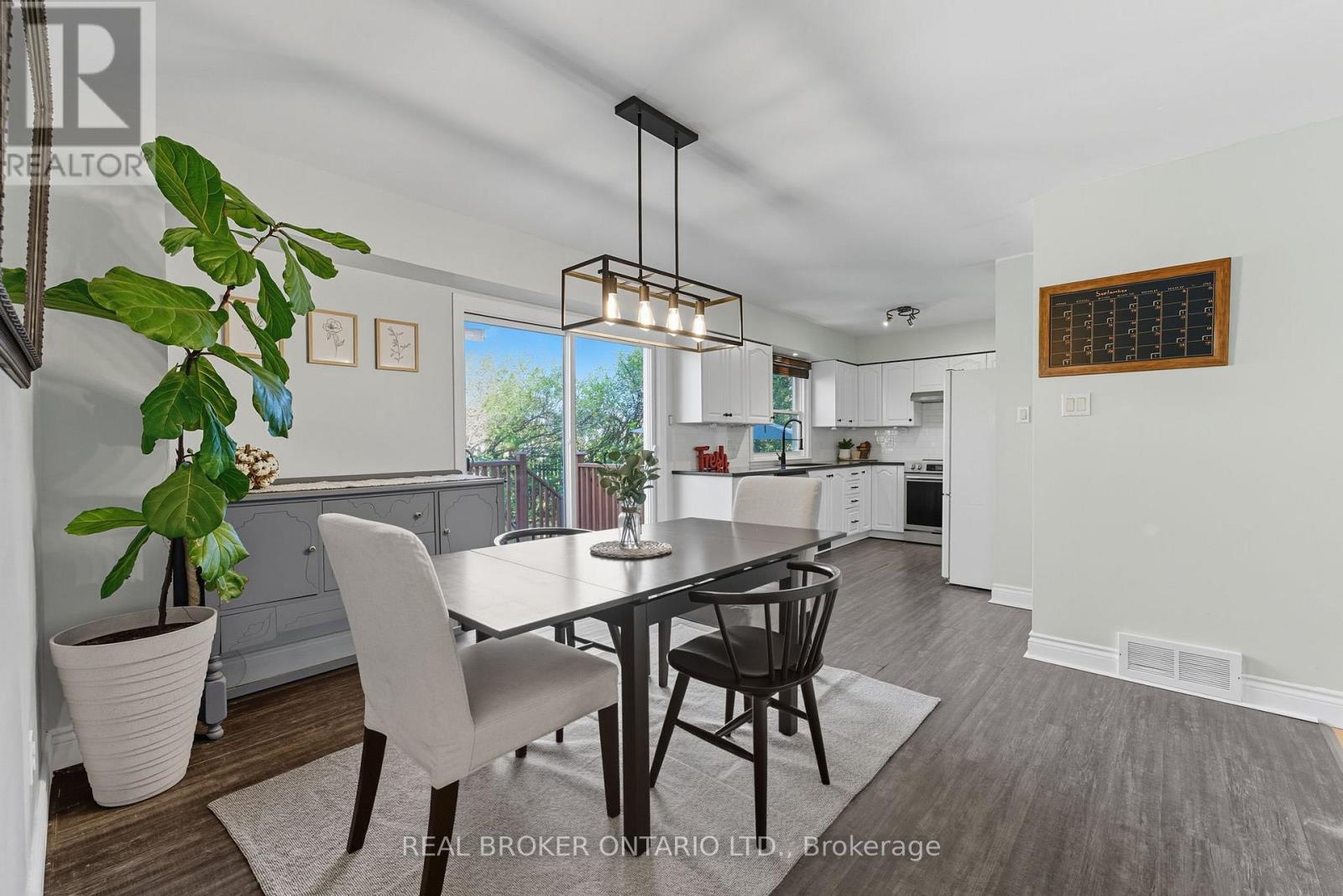 91 Mississippi Road, Carleton Place, Ontario  K7C 4E5 - Photo 8 - X12842802